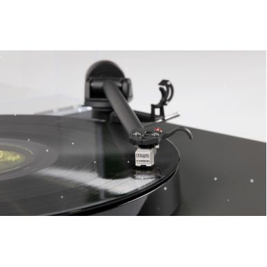 Виниловый проигрыватель Rega Planar 1 black